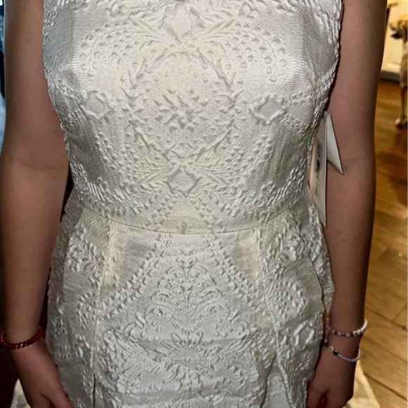 Theia Couture Wedding Dress STYLE/MODELE
890084
COL.102
LOT 110808 - Picture 5 of 6